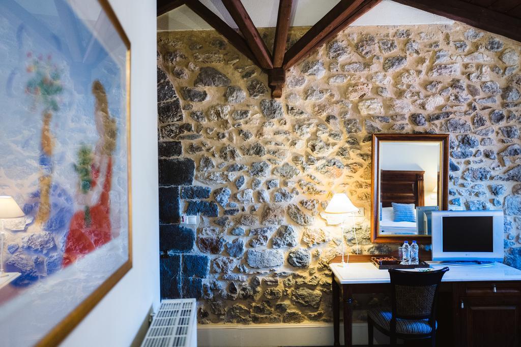 Trikolonion Country Stemnitsa Hotel Ngoại thất bức ảnh